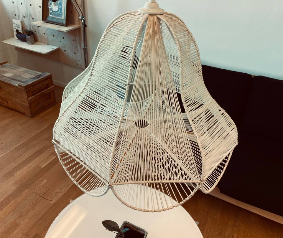 Handknuten Lampskärm